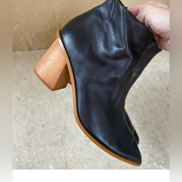 1.State Black Leather Ankle Boots - Picture 5 of 8